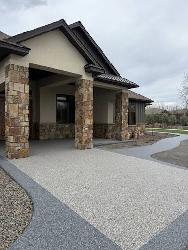Resin-bound Vuba Stone driveway